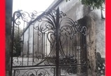 Mẫu cửa cổng hoa văn sắt nghệ thuật