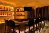 BAR KIM LOUNGE Tuyển 10 NỮ phục vụ, pha chế , order... có chỗ ở lại